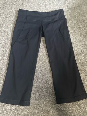 lululemon athletica Black Capris